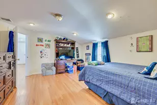 188 E Chestnut Ave E, Metuchen, NJ 08840 - Photo 32