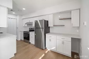 4 Hawaii Ct, Old Bridge Township, NJ 07747 - Photo 4