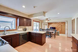 5 Woodmere Rd, North Brunswick Township, NJ 08902 - Photo 4