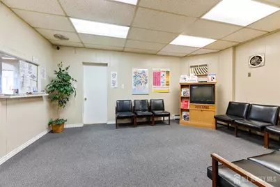 137 Livingston Avenue, New Brunswick, NJ 08901 - Photo 8