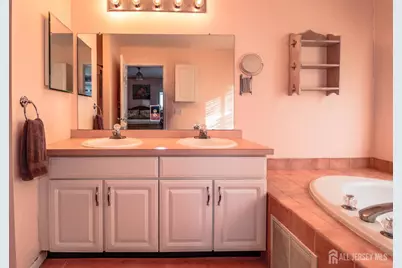 6 Bering Way, Franklin Township, NJ 08873 - Photo 32