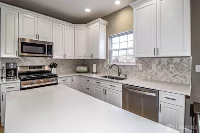 6 Bering Way, Franklin Township, NJ 08873 - Photo 20