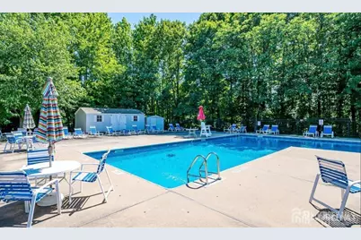33 Vandeventer Court, Sayreville, NJ 08872 - Photo 1