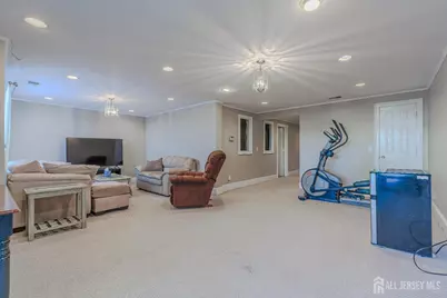 33 Vandeventer Court, Sayreville, NJ 08872 - Photo 24