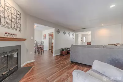 33 Vandeventer Court, Sayreville, NJ 08872 - Photo 8