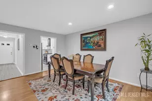 28 Hawthorn Dr, Edison, NJ 08820 - Photo 20