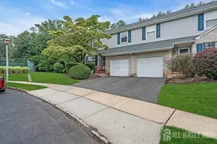 28 Hawthorn Dr, Edison, NJ 08820 - Photo 12