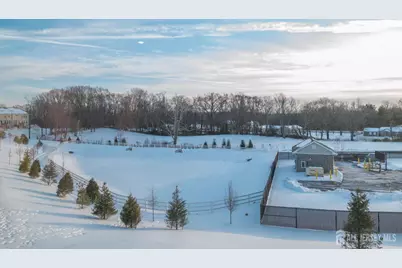 601 Charleston Drive NE, Monroe Township, NJ 08831 - Photo 32