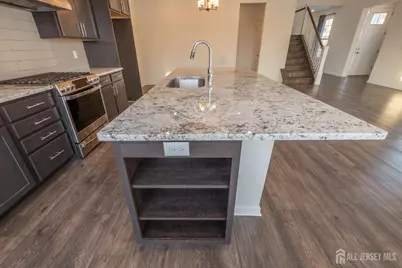 601 Charleston Drive NE, Monroe Township, NJ 08831 - Photo 8