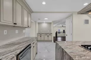 537 S Atlantic Ave, Aberdeen Township, NJ 07747 - Photo 30