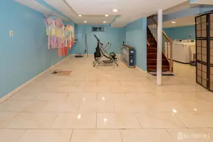 62 Hillcrest Ave, Edison, NJ 08817 - Photo 24