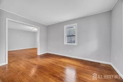 49 Comstock Street, New Brunswick, NJ 08901 - Photo 8