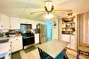 26 Dalbert St, Carteret, NJ 07008 - Photo 2