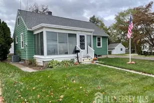 704 Pine St, North Brunswick Township, NJ 08902 - Photo 1