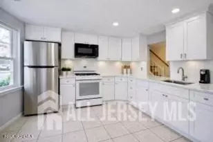 28 Morgan Pl, East Brunswick Township, NJ 08816 - Photo 2