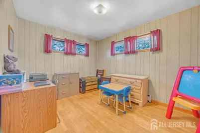 531 Chestnut Street, Middlesex, NJ 08846 - Photo 24