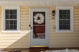 171 Beckett Pl, Franklin Township, NJ 08873 - Photo 2