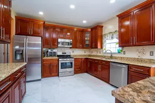 44 Lexington Rd, South Brunswick Township, NJ 08852 - Photo 10