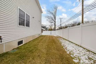 2 Maddie Ct, Colonia, NJ 07067 - Photo 36