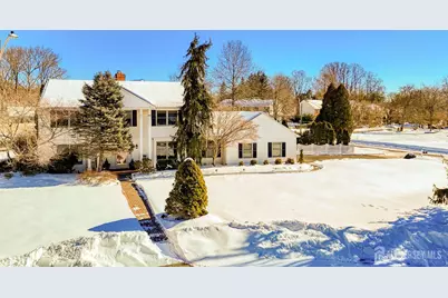 11 Shady Glen Drive, North Brunswick Township, NJ 08902 - Photo 2