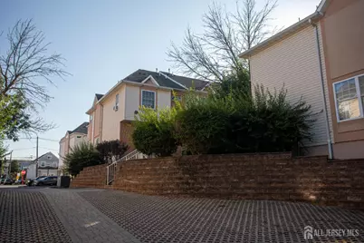 124 Adamecs Way, South Amboy, NJ 08879 - Photo 4