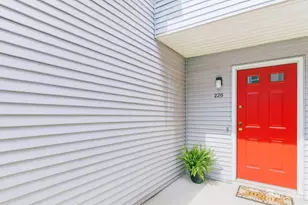 226 Bexley Ln, Piscataway Township, NJ 08854 - Photo 2