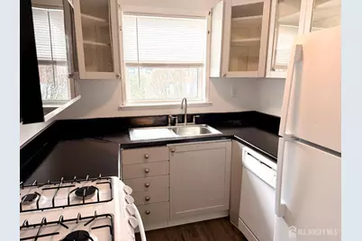 139 Newman Street #213D, Metuchen, NJ 08840 - Photo 6