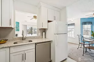 311 Sunshine Ct, Sayreville, NJ 08859 - Photo 8