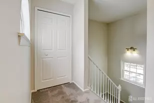 58 Tanglewood Ct, South Brunswick Township, NJ 08852 - Photo 4