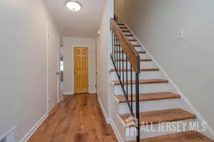 92 Reynolds Ct, Old Bridge Township, NJ 07747 - Photo 2