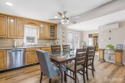 212 Vesper Avenue, Middlesex, NJ 08846 - Photo 10