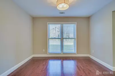 133 Oakmont Court, Edison, NJ 08820 - Photo 22