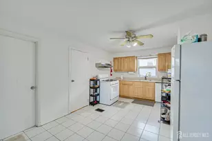 139 Fiat Ave, Iselin, NJ 08830 - Photo 14