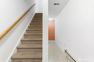 21 Newburgh Dr, Edison, NJ 08820 - Photo 4