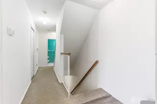 21 Newburgh Dr, Edison, NJ 08820 - Photo 10