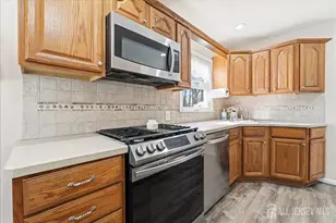 17 Clembil Ct, Hopewell Township, NJ 08861 - Photo 10