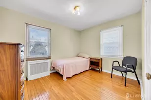 16 Sharot St, Carteret, NJ 07008 - Photo 10