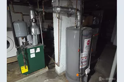 20 Lincoln Avenue, Carteret, NJ 07008 - Photo 2