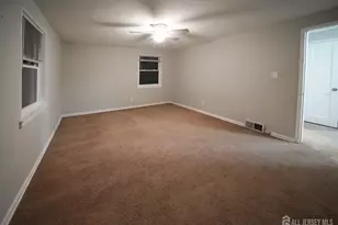 215 Rose St, Metuchen, NJ 08840 - Photo 8