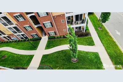 542 E Celebration Way E, South Plainfield, NJ 07080 - Photo 2