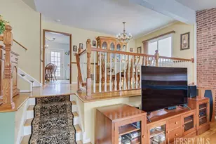 38 Karen Pl, Edison, NJ 08817 - Photo 12