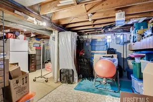 38 Karen Pl, Edison, NJ 08817 - Photo 26