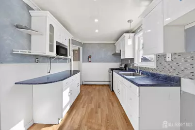 114 Larch Street, Port Reading, NJ 07064 - Photo 6