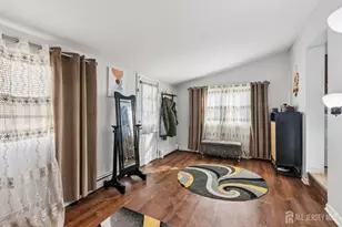 41 Pinetree Dr, Sayreville, NJ 08859 - Photo 12