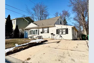 41 Pinetree Drive, Sayreville, NJ 08859 - Photo 2