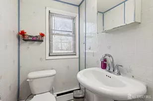 41 Pinetree Dr, Sayreville, NJ 08859 - Photo 18