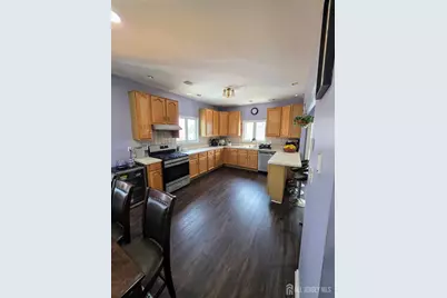 126 Holly Street, Port Reading, NJ 07064 - Photo 6
