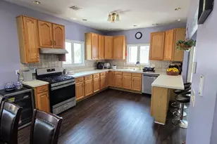 126 Holly St, Port Reading, NJ 07064 - Photo 6