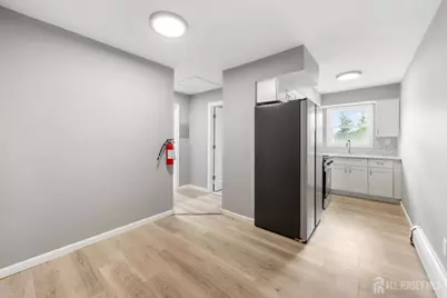 47 Gramercy Gardens #B, Middlesex, NJ 08846 - Photo 2