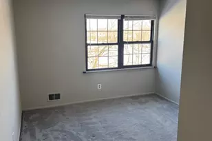 251 Alpine Way, Woodbridge Township, NJ 07095 - Photo 12